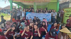 mahasiswa PCU latih warga Sidoarjo Berwirausaha