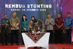 Bupati Kediri Ajak Instansi Vertikal Kolaborasi Atasi Stunting 40 Mas Dhito penurunan stunting