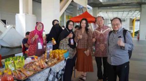 PCU dan Martha Tilaar