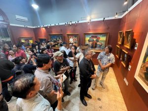 Pameran lukisan para Romo