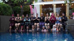 Premier Place Hotel Rayakan Hari Kesehatan Nasional dengan Golden Hour Aqua Yoga