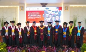 10 Profesor baru UBAYA