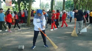 bersih Lingkungan di Kediri