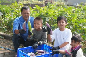 Kembali Ke Kebun, Mengajak Anak Liburan Mengenal Asal Makanan di BeSS Resort & Waterpark Malang 20 BeSS Resort Waterpark Malang