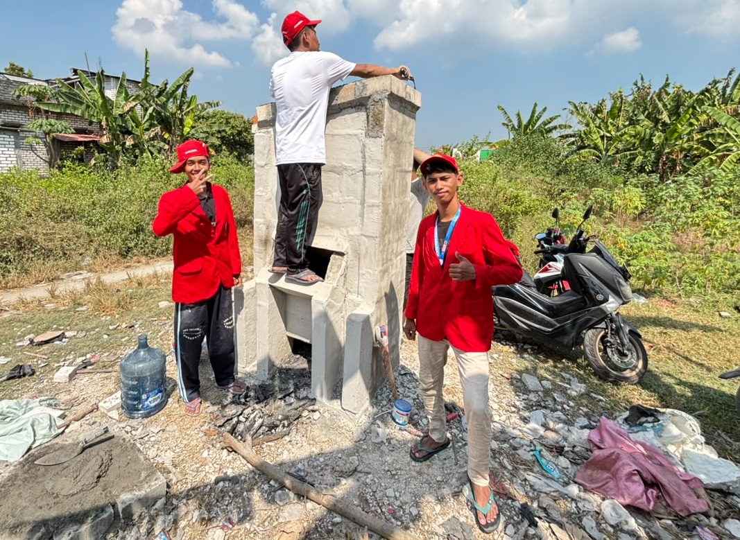 Mahasiswa KKN Untag Surabaya Rancang Rocket Stove, Dorong Pengelolaan Sampah Berkelanjutan di Desa Kertosono 20 KKN Untag rocket stove