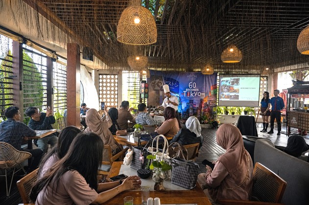 60 Seconds to Tokyo Hadir di Hotel Aston Jember 20 Aston Jember 60 Second