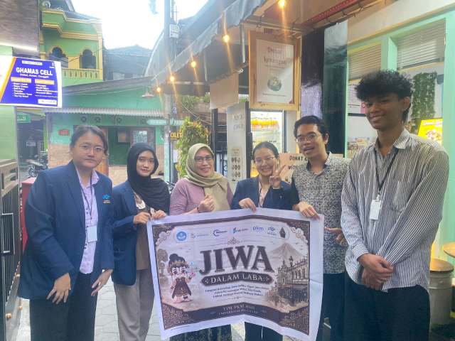 Mahasiswa Ma Chung Teliti Peran Filosofi Jawa dalam Keberlanjutan UMKM Kayutangan 20 Mahasiswa Ma Chung UMKM Kayutangan