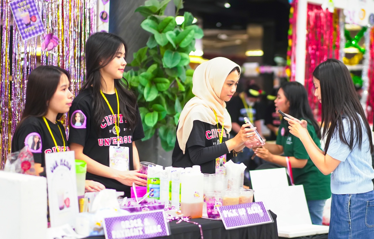 Mahasiswa Baru Universitas Ciputra Belajar Bisnis Berbasis Teknologi 20 Maba UC