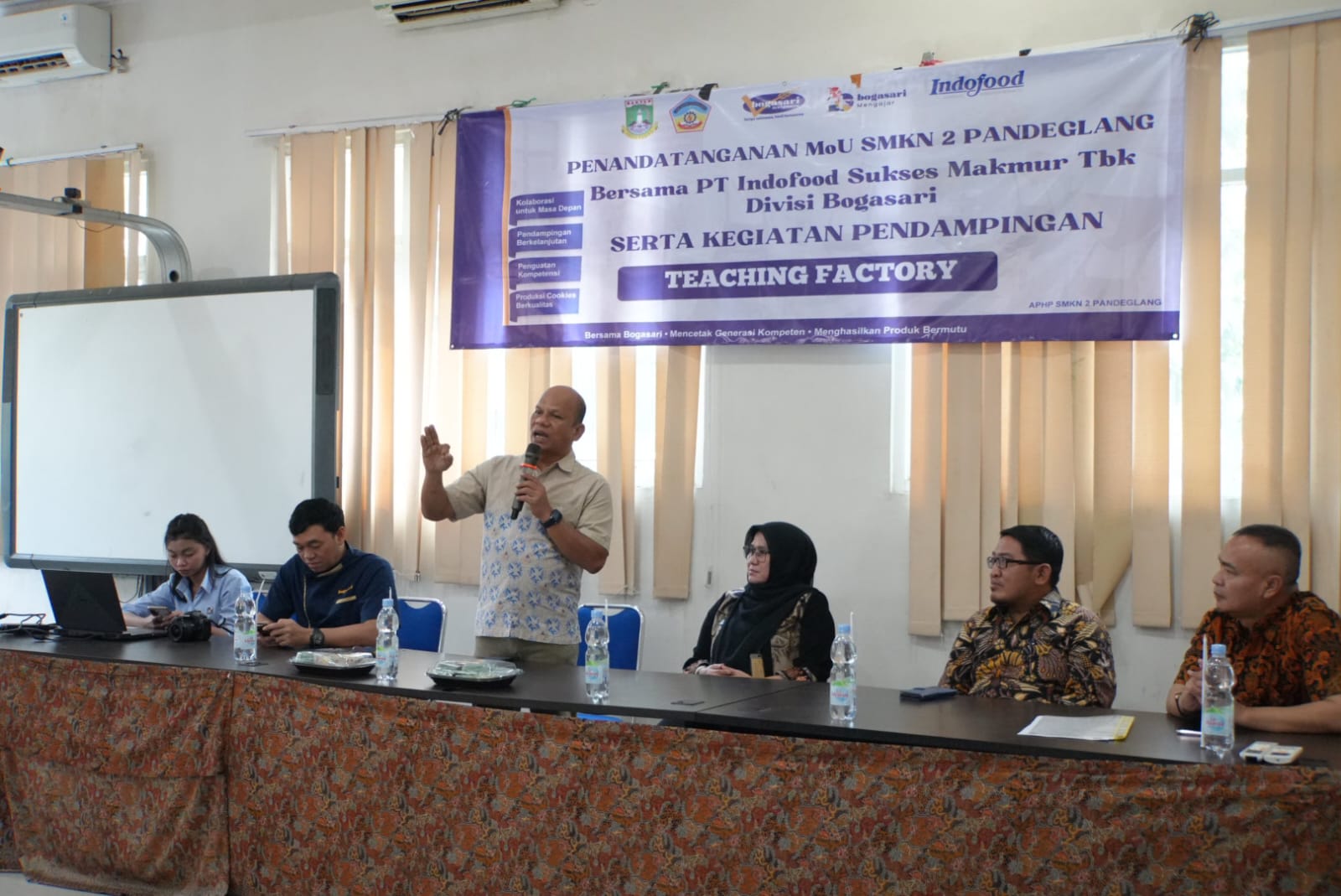 CSR Bogasari: Kembangkan Kurikulum Teaching Factory di SMKN 2 Pandeglang 20 WhatsApp Image 2026 09 04 at 12.33.37