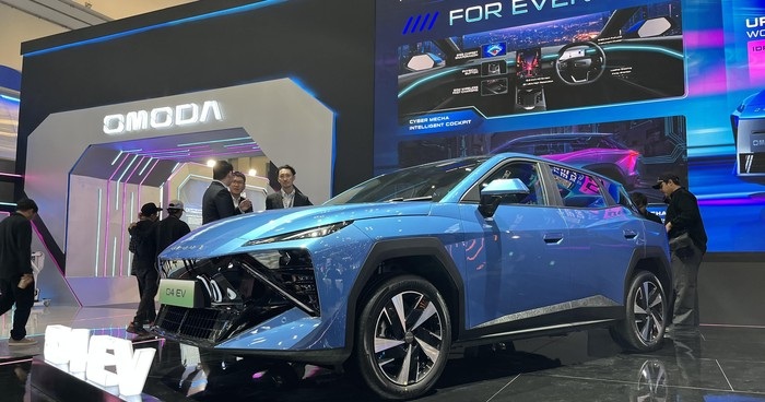 Omoda 4