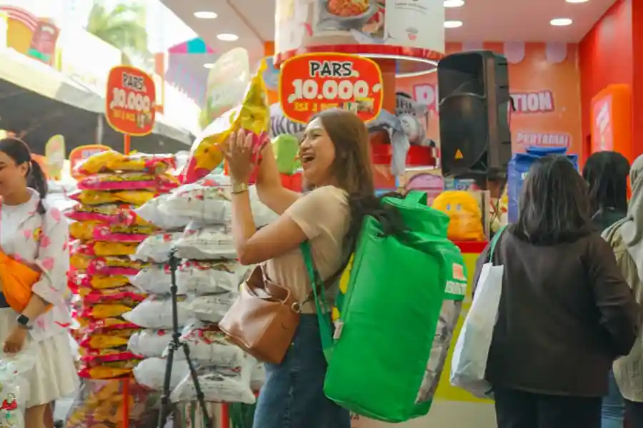 Ikut PRJ Surabaya 2026 FINNA FOOD hadirkan produk unik 20 Tas unik Finna food