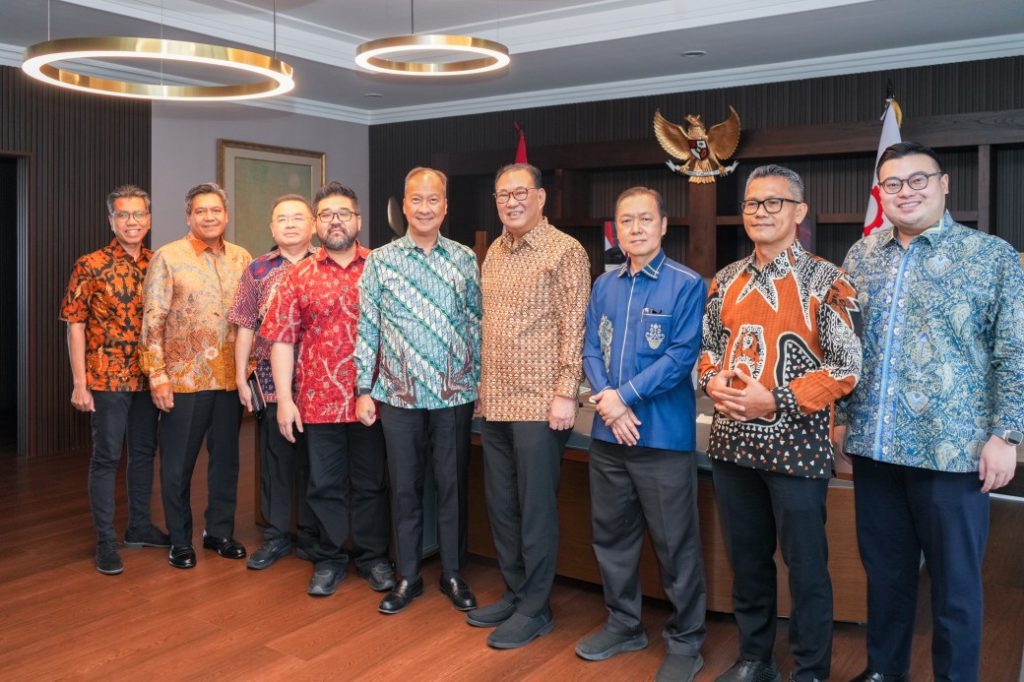 HIPKI Tagih Janji Pemerintah, Sudah 10 Tahun Lebih Terus Saja Bermanuver Masalah Kelapa Bulat 25 HIPKI Dan Menteri